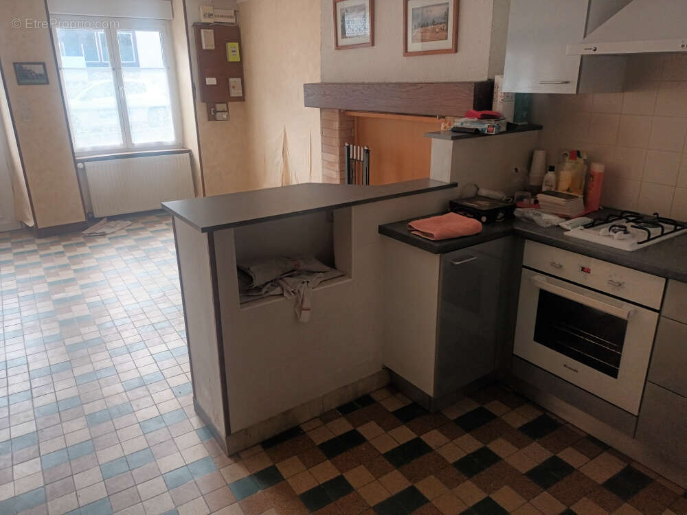 Maison à TESSY-SUR-VIRE