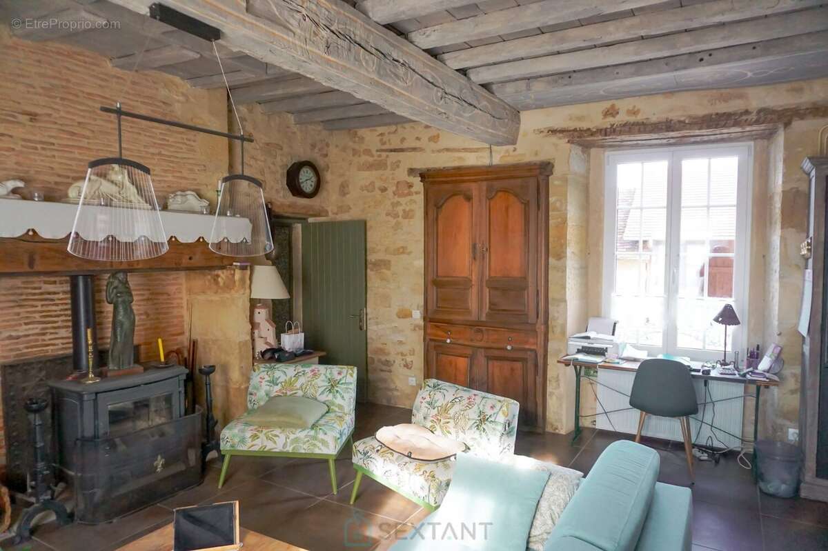 Superbe ensemble immobilier du XIXe siècle situé au coeur de la nature préservée du Périgord vert. - photo 12