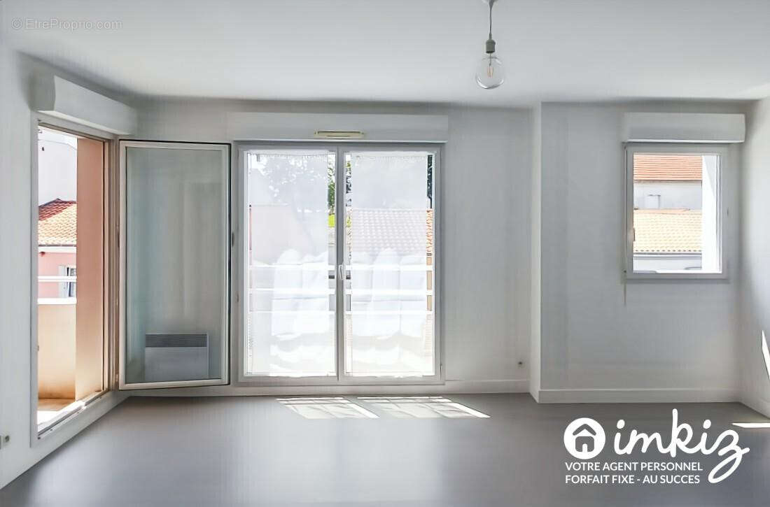 Appartement 3 pièces lumineux dans quartier vivant - photo 4