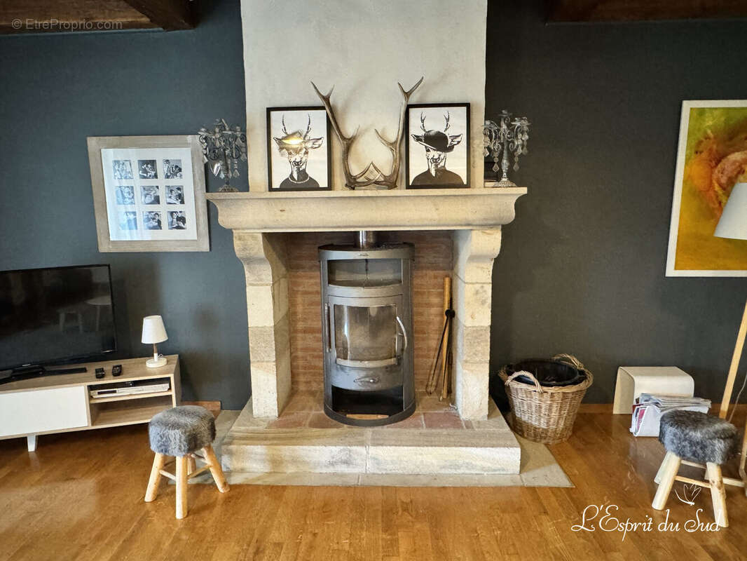 Maison à CAHUZAC-SUR-VERE