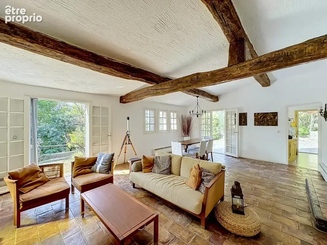 Exclusivité Tourrettes-sur-Loup   Maison individuelle pleine de charme sur 2 884 m2 de terrain avec piscine - photo 4