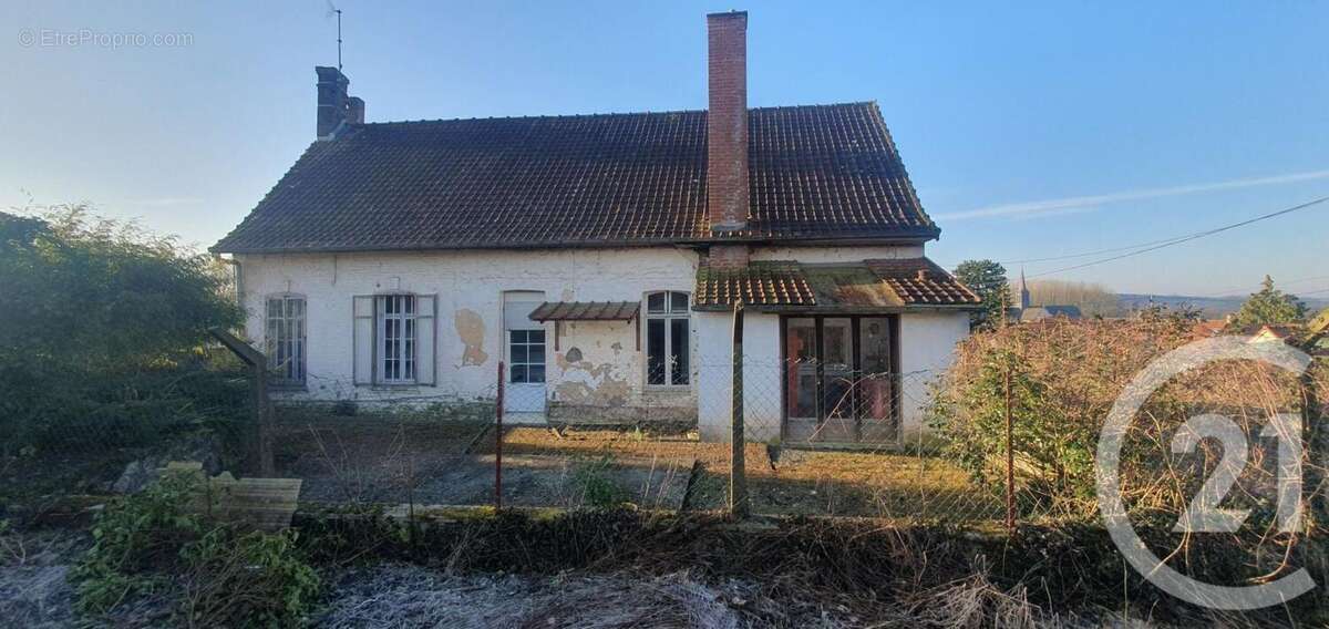 Maison à MAINTENAY