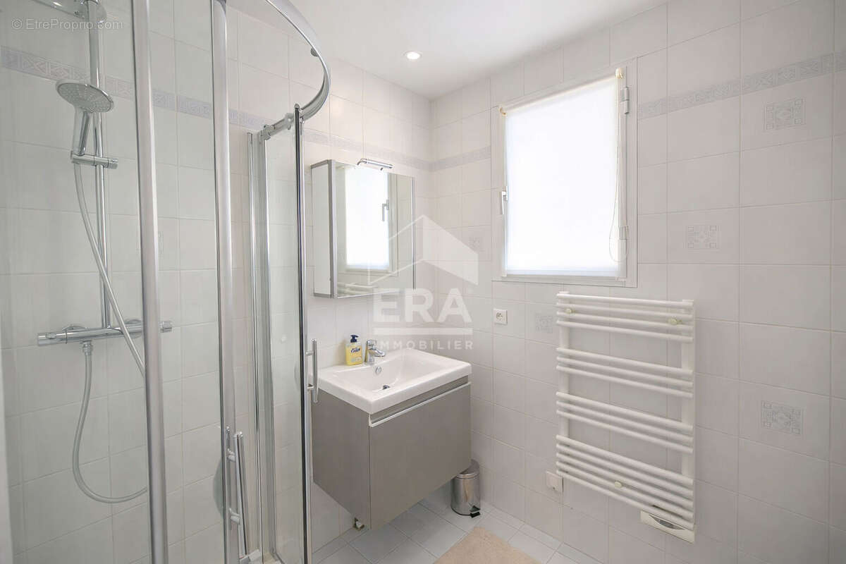 Appartement à MANDELIEU-LA-NAPOULE
