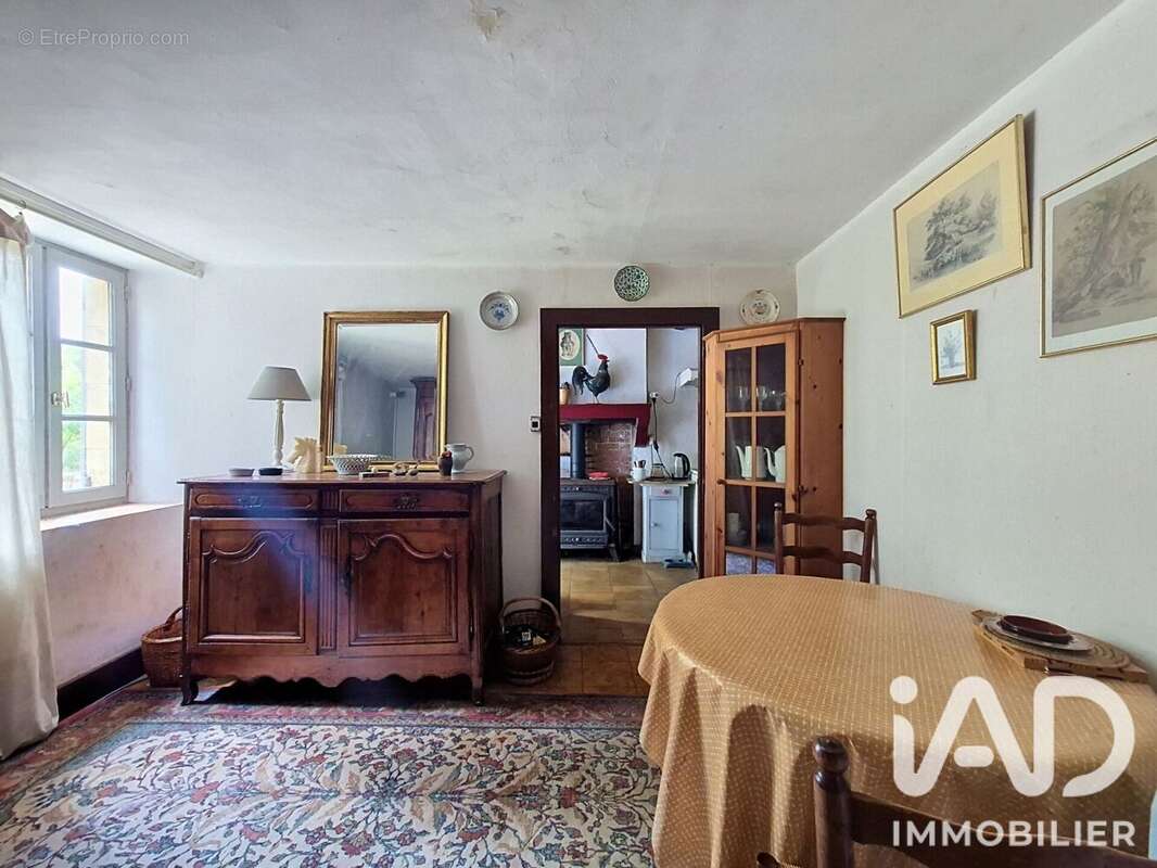 Maison 100 m² à Neuilly-En-Dun  - photo 8