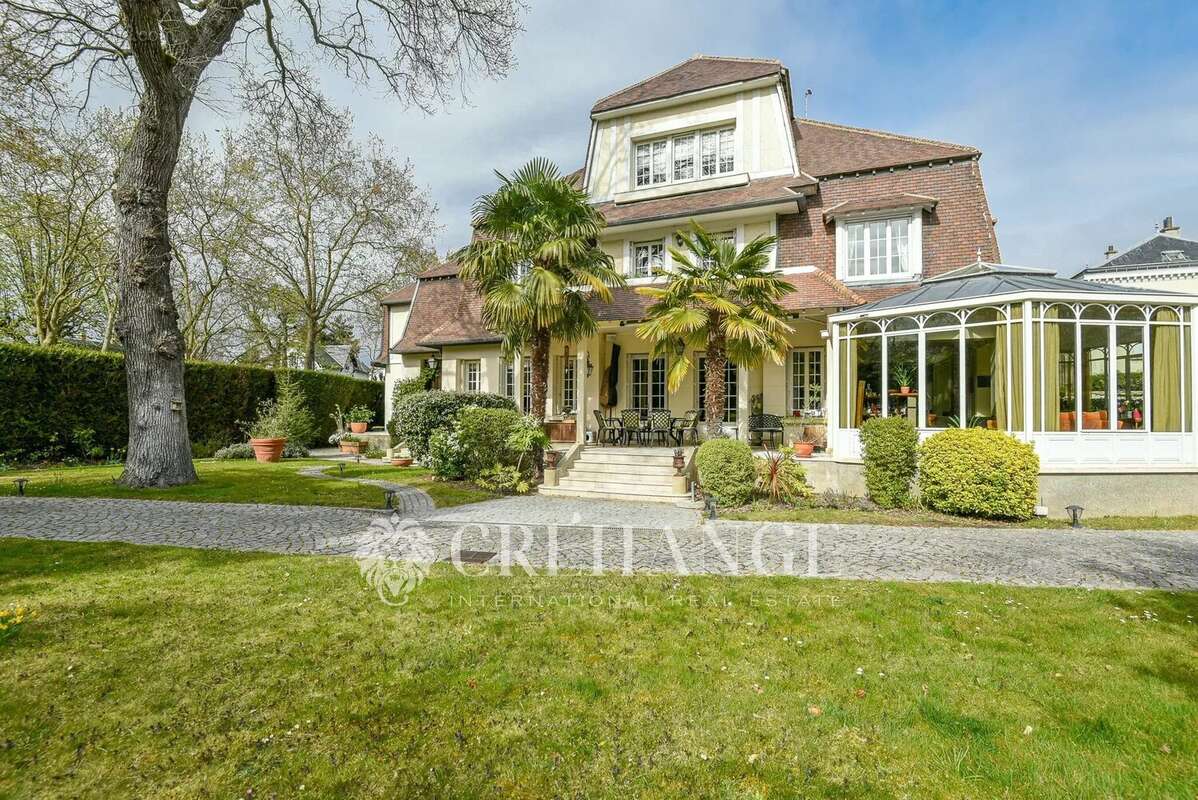 Maison à LE VESINET