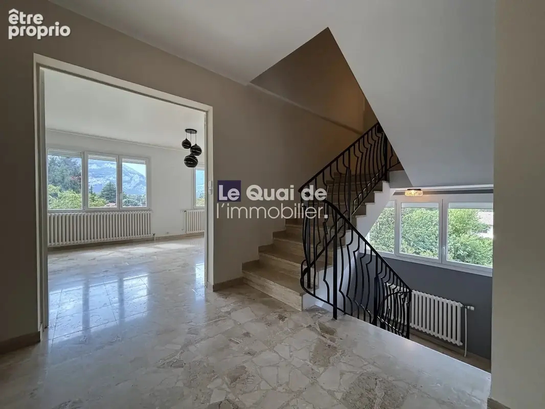 Maison 7 pièces 221 m² à vendre à Saint-Egreve (38120) - photo 6