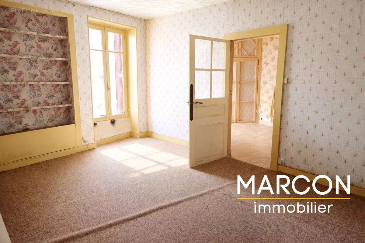 Maison à LAVAVEIX-LES-MINES