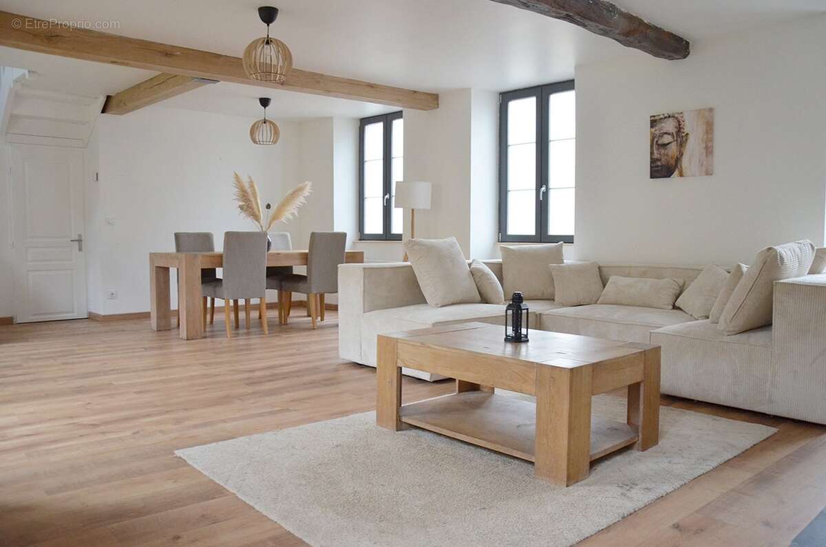 Maison à DAMPIERRE-EN-YVELINES