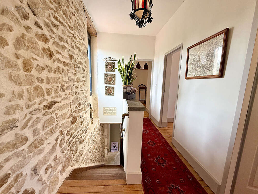 Maison à SAINT-VITE