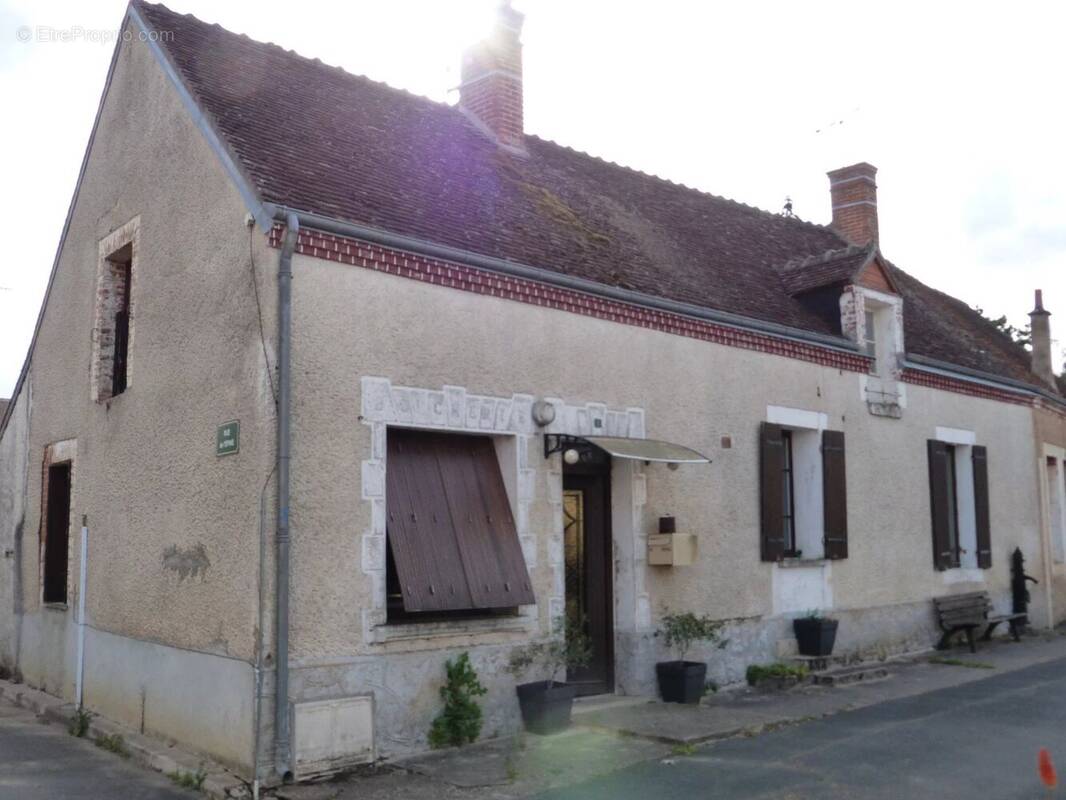 Maison à BOUGES-LE-CHATEAU