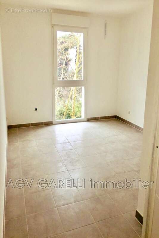 Appartement 38 m² à Toulon  - photo 7