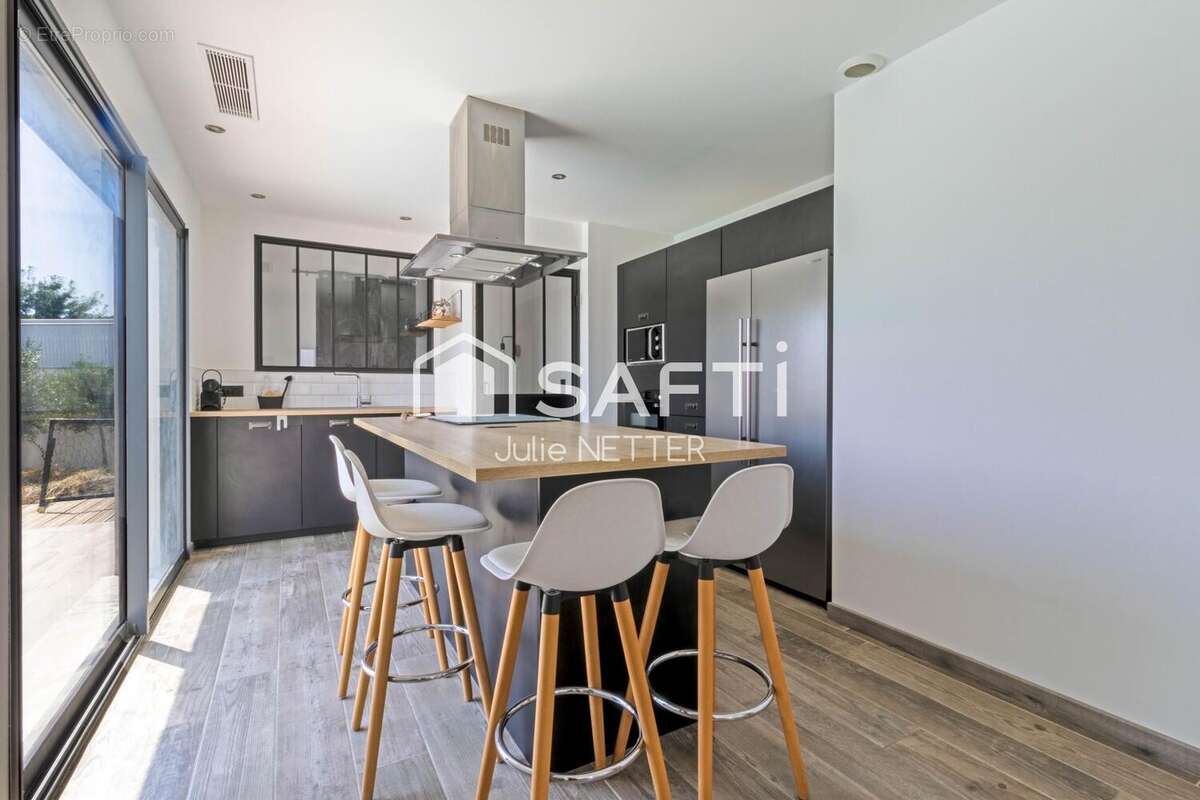 Photo 5 - Maison à ROQUEBRUNE-SUR-ARGENS