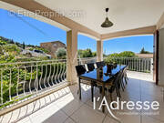 Appartement à CEYRESTE