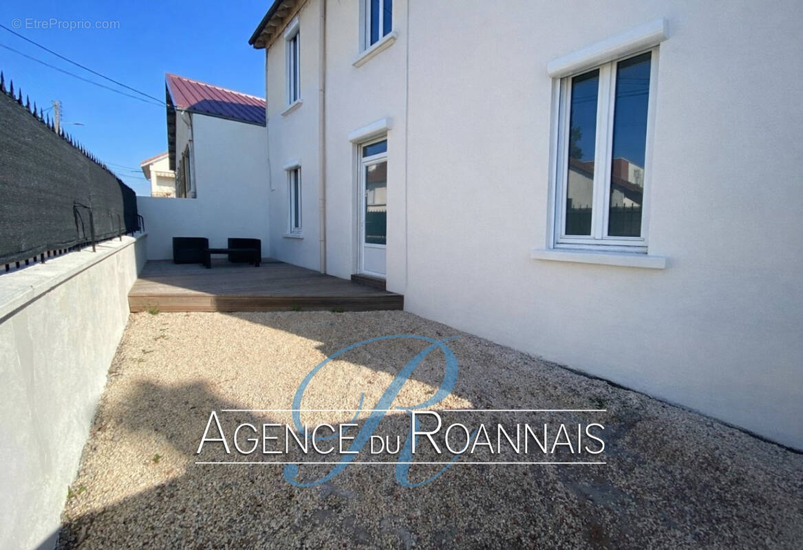 Appartement à LE COTEAU