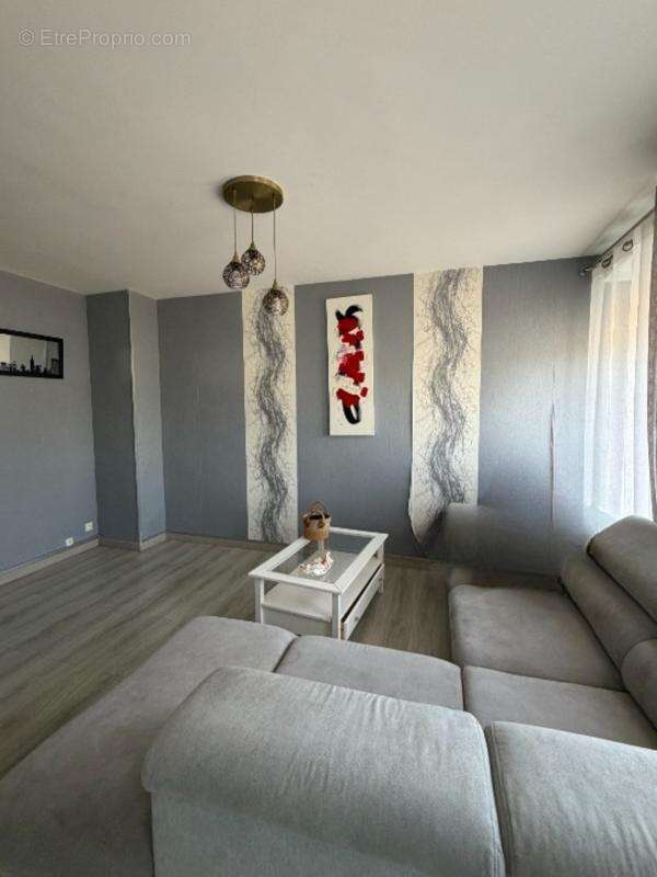 Soyaux. Maison mitoyenne de 102 m² avec garage et jardin - photo 4
