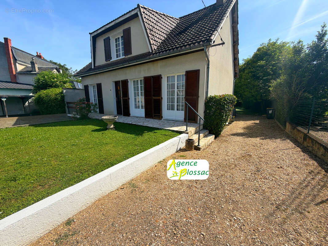 Maison à CHATELLERAULT