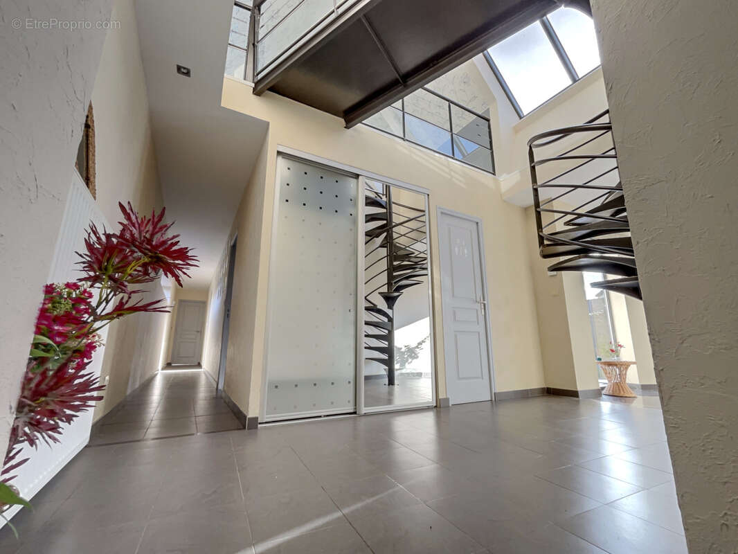 Maison à TOURS-EN-VIMEU