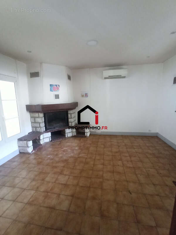 Maison 128 m² à Sainte-Colombe  - photo 5