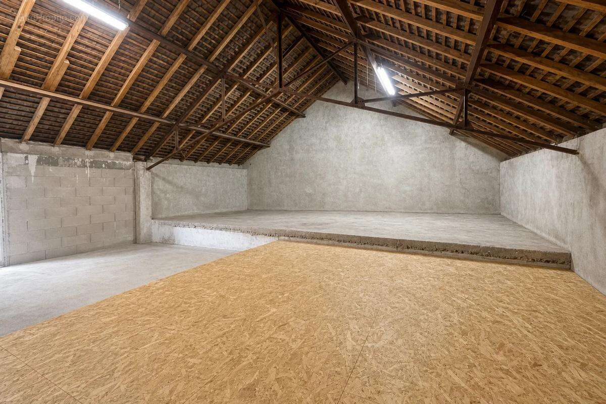 A saisir somptueuse maison de 8 pièces de 201 m² à Auxy !! - photo 19