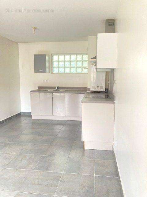 Appartement 39 m² à Chassieu  - photo 5