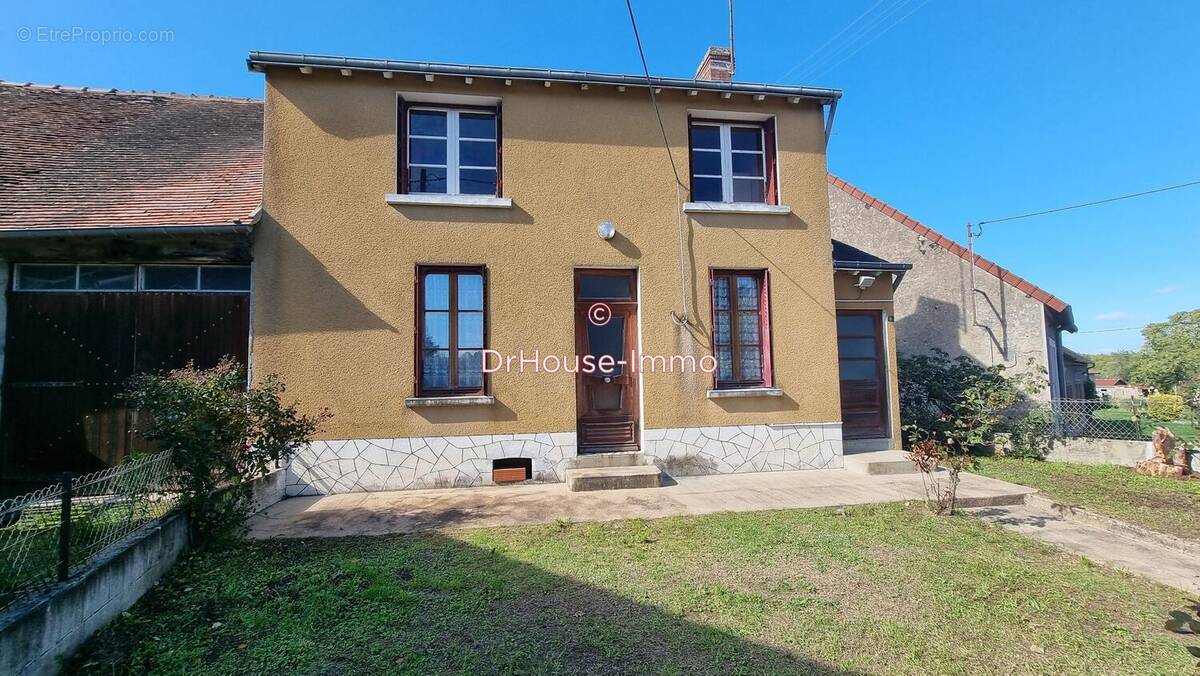 Maison à MEASNES