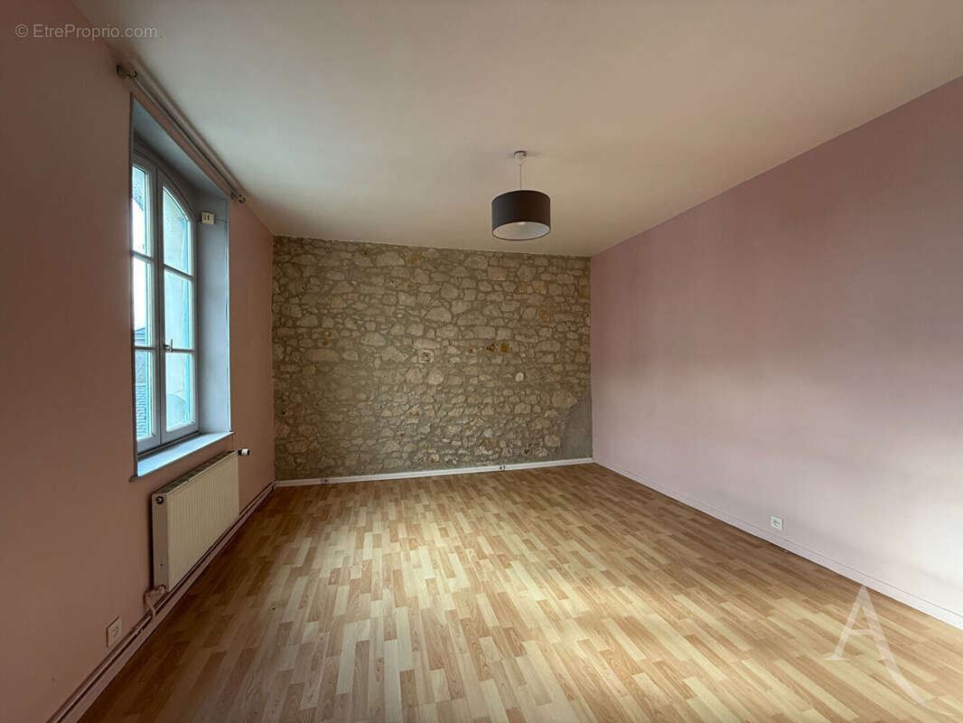 Maison à COLOMBELLES