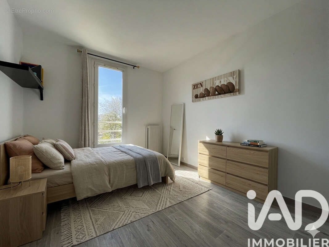 Appartement 82 m² à Maurepas  - photo 4