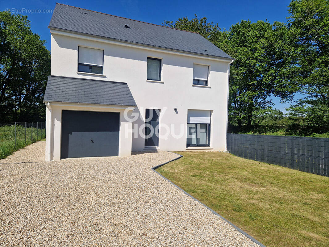Maison 7 pièces 122 m² · à Elven · 122 m² · 332 000 €