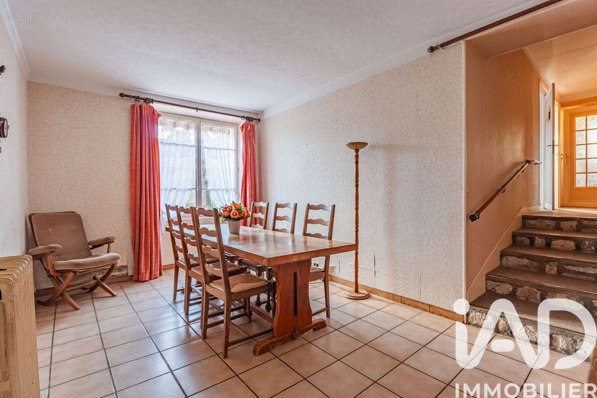 Photo 5 - Maison à SAINT-PIERRE-LES-NEMOURS