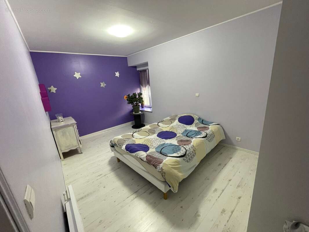 Maison à THIAUCOURT-REGNIEVILLE