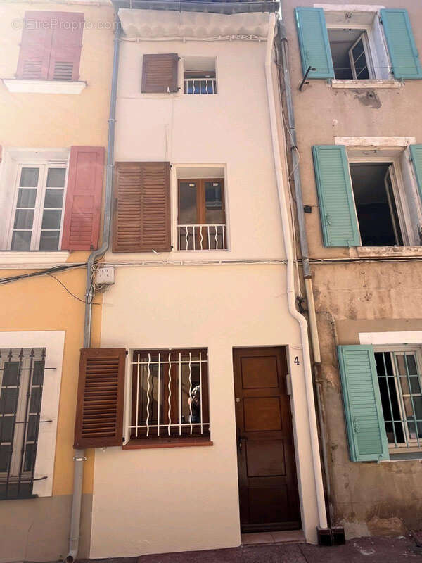 Maison à LA VALETTE-DU-VAR