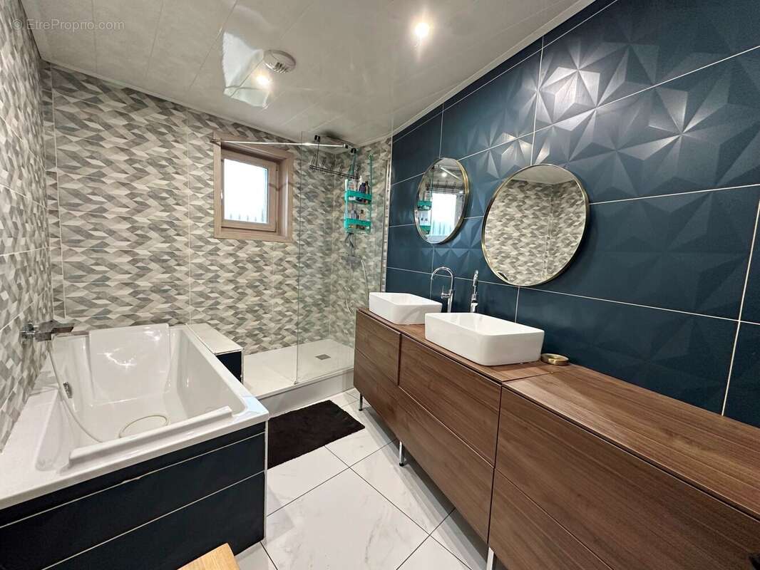 Maison à SAILLY-LABOURSE