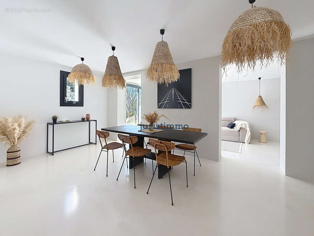 Maison à VAISON-LA-ROMAINE