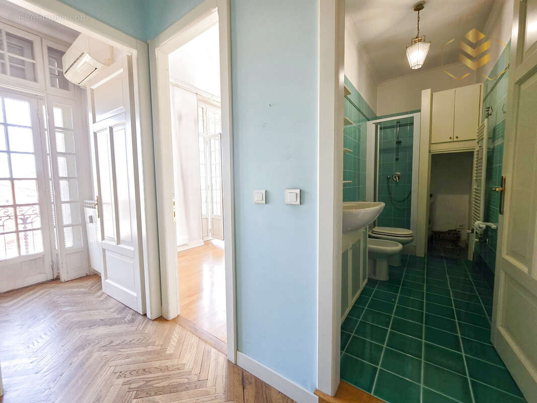 Appartement à MENTON
