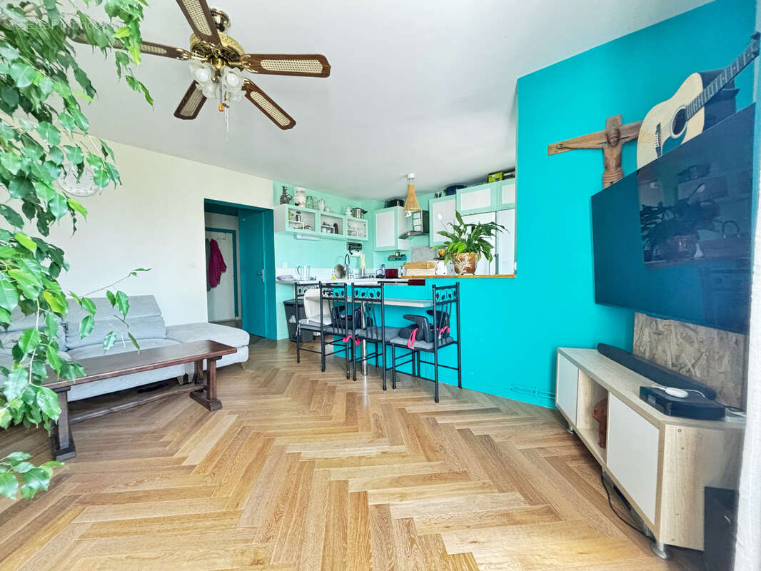 Appartement à SAINT-FONS