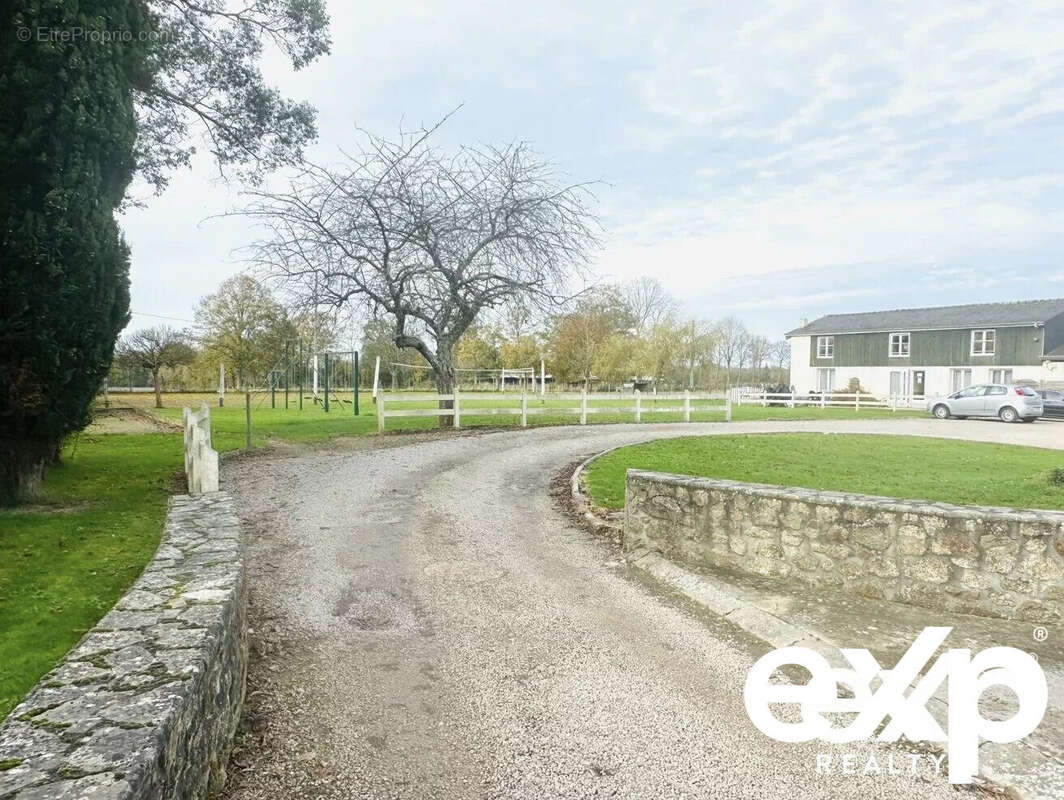 Maison à LA MEZIERE