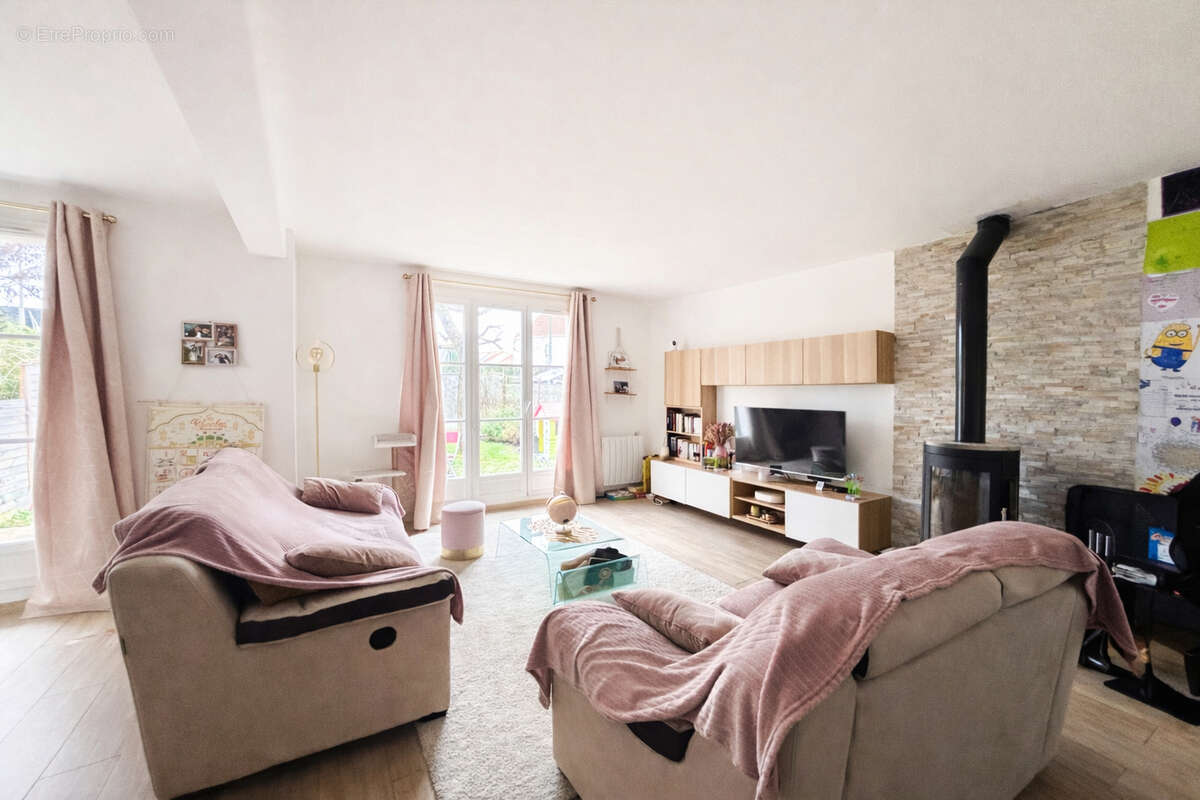 Maison Saint Leu La Foret 7 pièces 135 m² habitable (155.94m² au sol) - photo 3