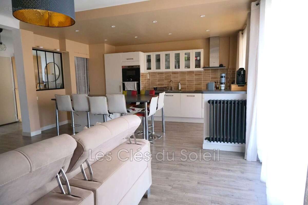 Appartement 79 m² à Toulon  - photo 2