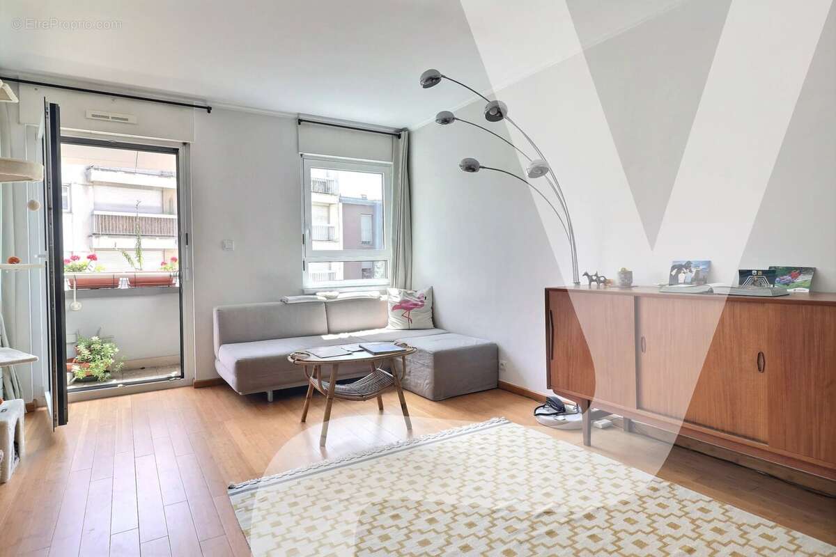 Appartement à PARIS-20E