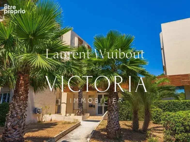 Appartement à LA LONDE-LES-MAURES