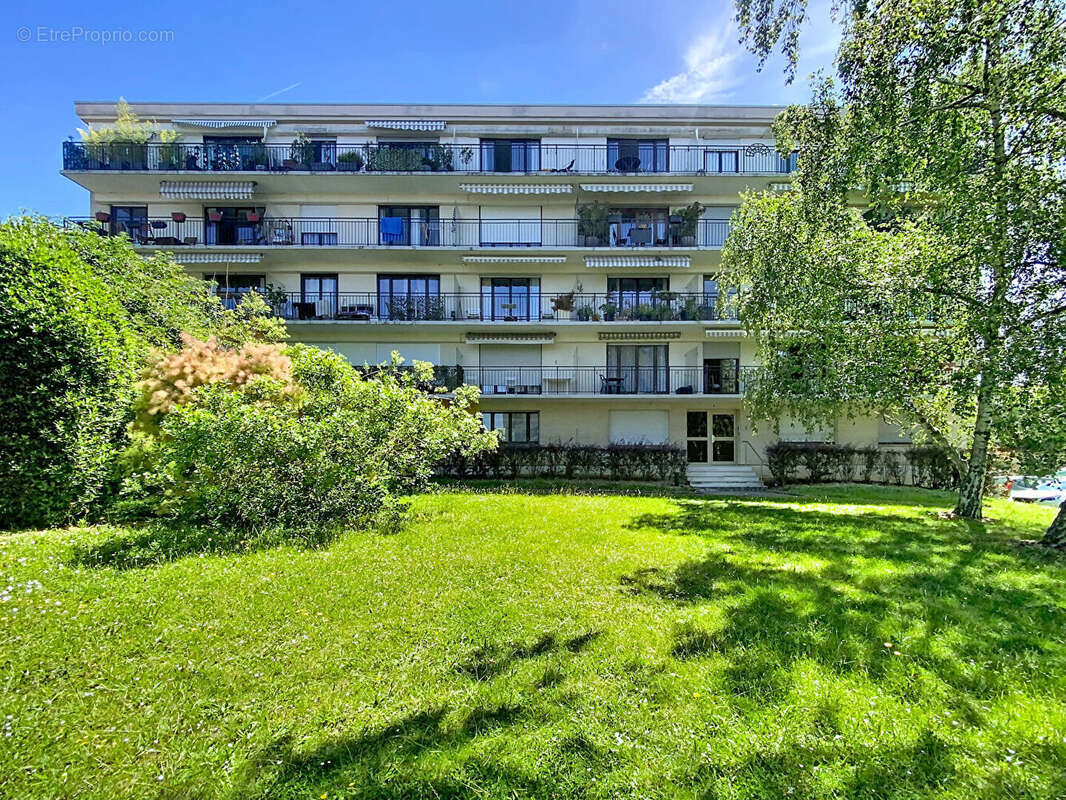 Appartement à SAINT-MAUR-DES-FOSSES