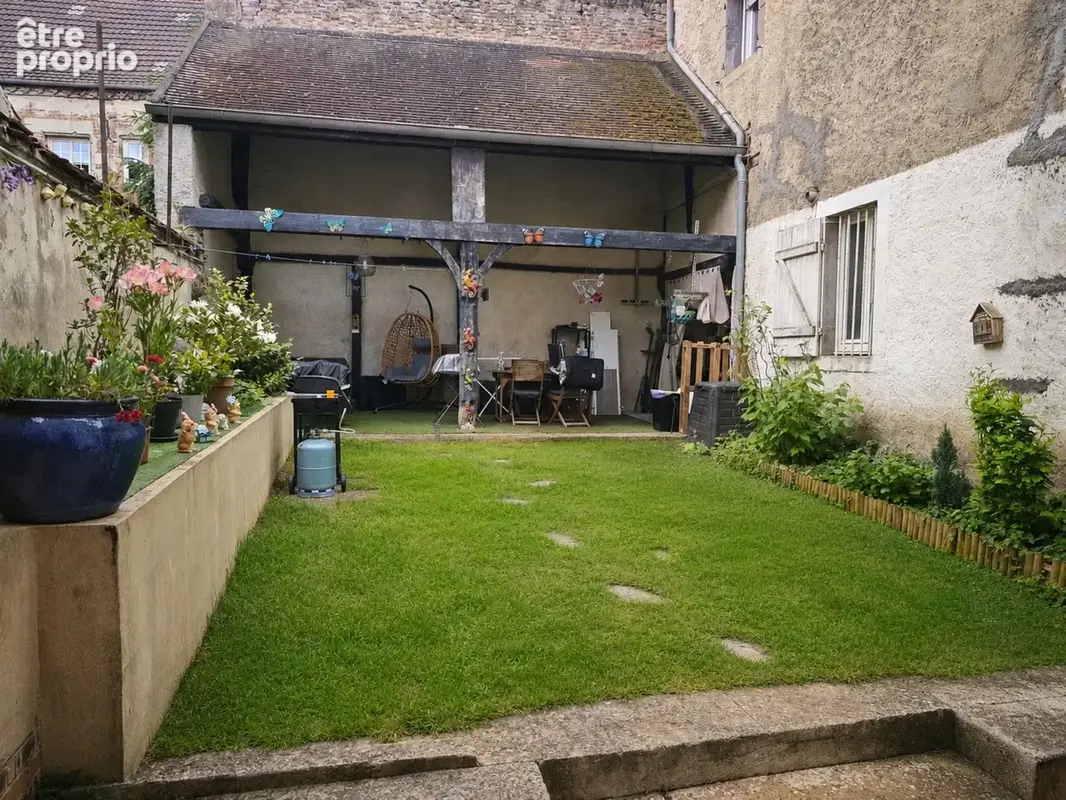Maison de ville à vendre à Auxonne centre – 256 m², jardin et de belles possibilités - photo 3