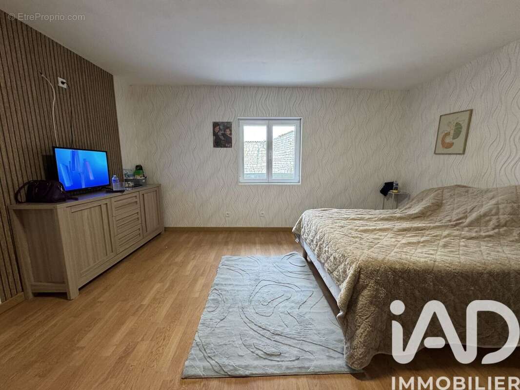 Photo 6 - Maison à AIGRE