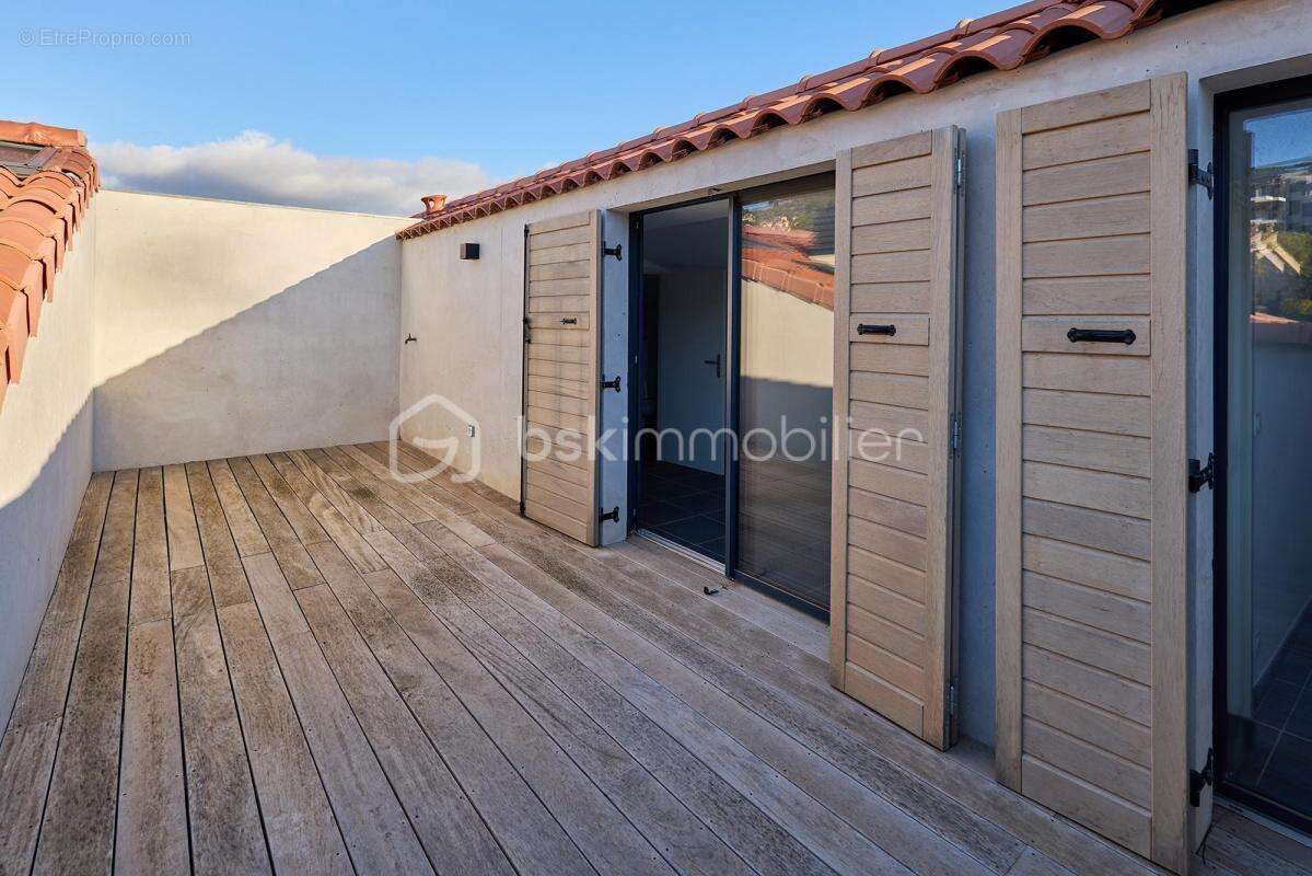 Appartement à BORMES-LES-MIMOSAS