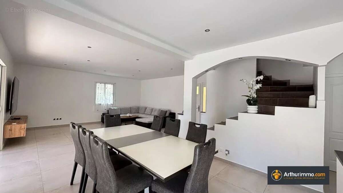 Maison à CAGNES-SUR-MER