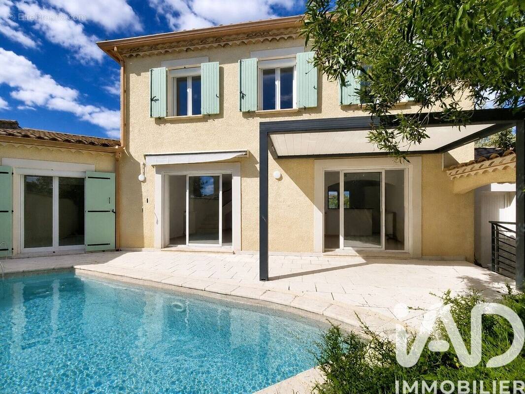 Photo 1 - Maison à AUBORD