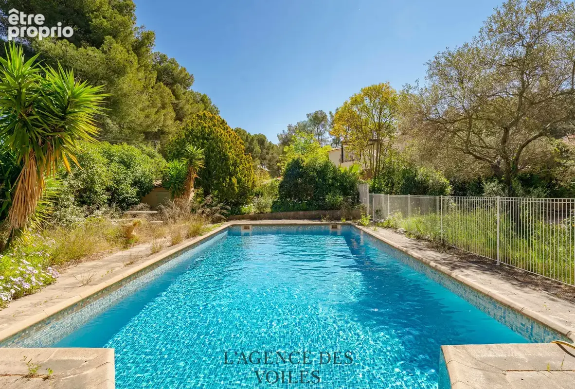 Villa de 194 m2 avec piscine sur 1554 m2 de parcelle - photo 3