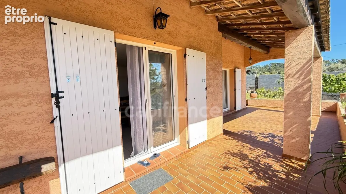 Maison traditionnelle de 110 m² type 4 – Terrain 1 011 m² - photo 8