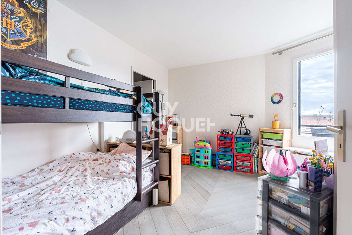 Appartement à ASNIERES-SUR-SEINE
