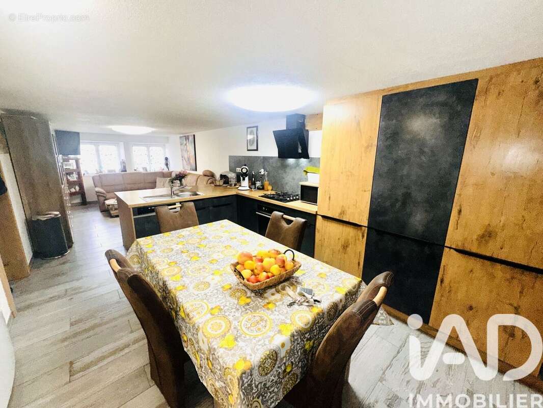 Appartement 61 m² à Courtavon  - photo 4